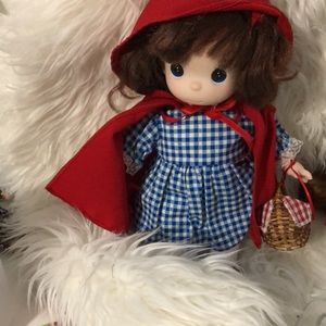 Precious moments little red riding hood doll decor collection